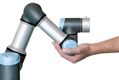 Für die perfekte Mensch-Roboter-Kombination in Ihrer Produktion automatisieren wir bei mR MOBILE ROBOTS / DAHL Robotics mit Cobot Technologie. 