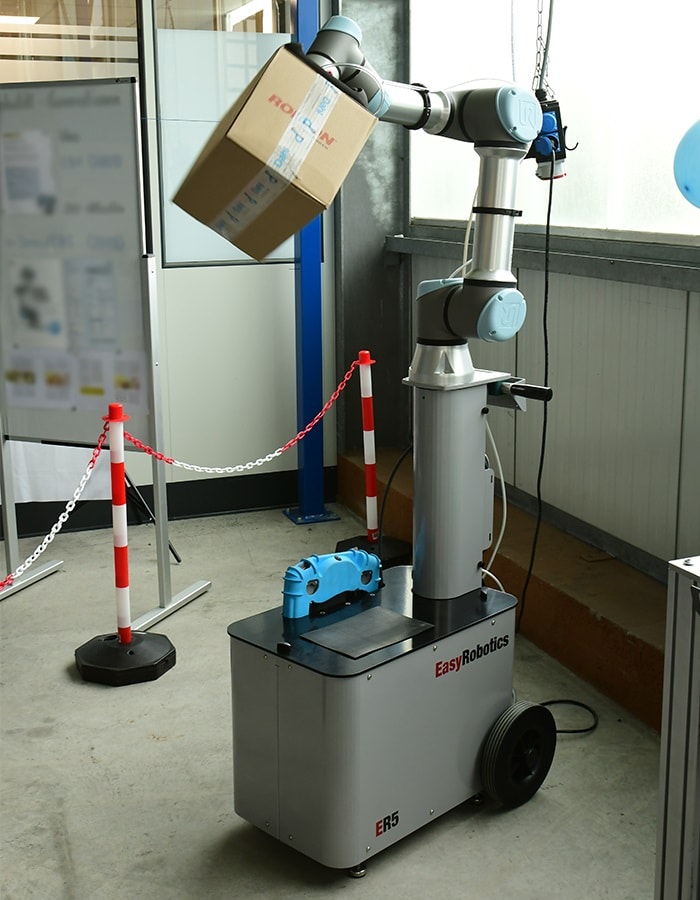 Dahl Automation - EasyRobotics: Mobile Roboter-Zellen Für Universal Robots